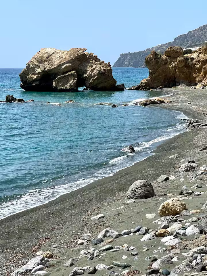 Tertsa beach & Lambros