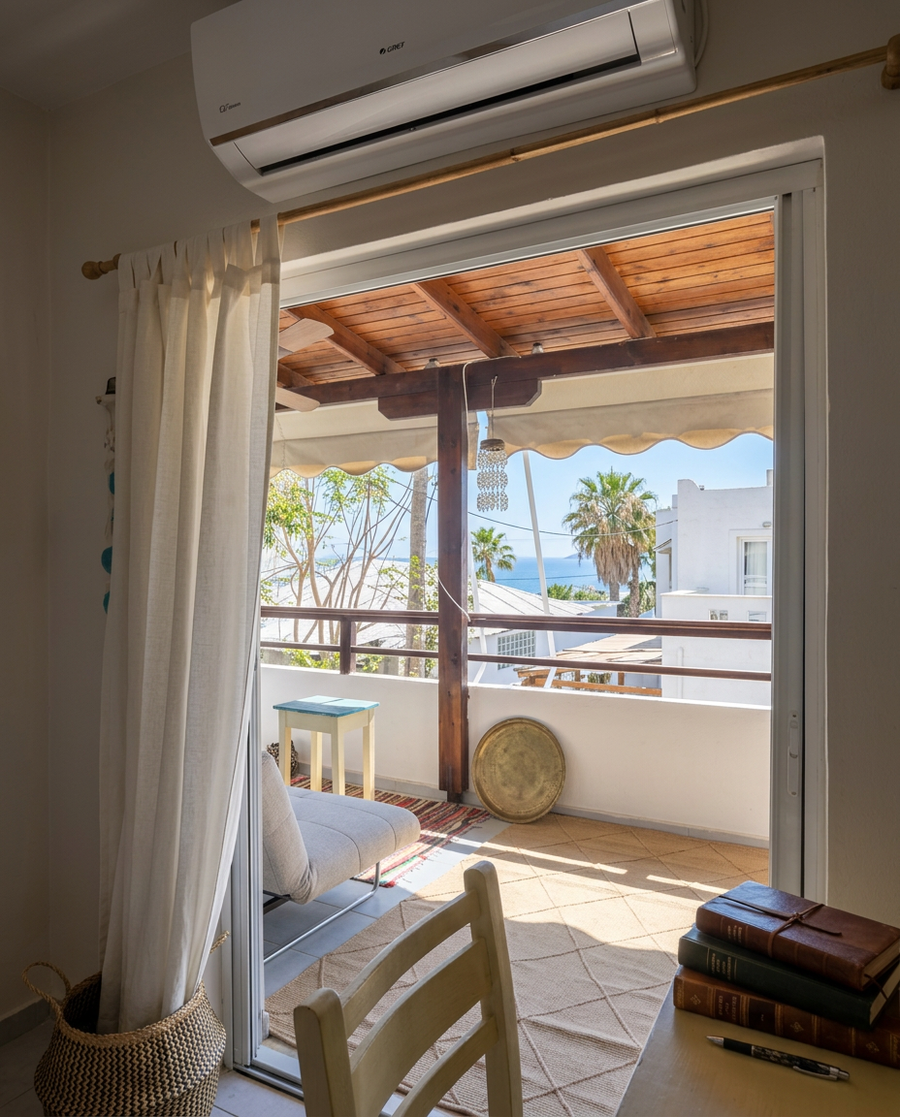 Private balcony